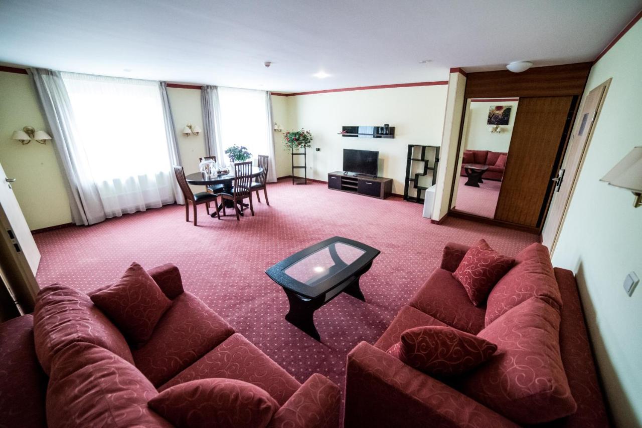 Hotel Tigra Priekuļi Dış mekan fotoğraf